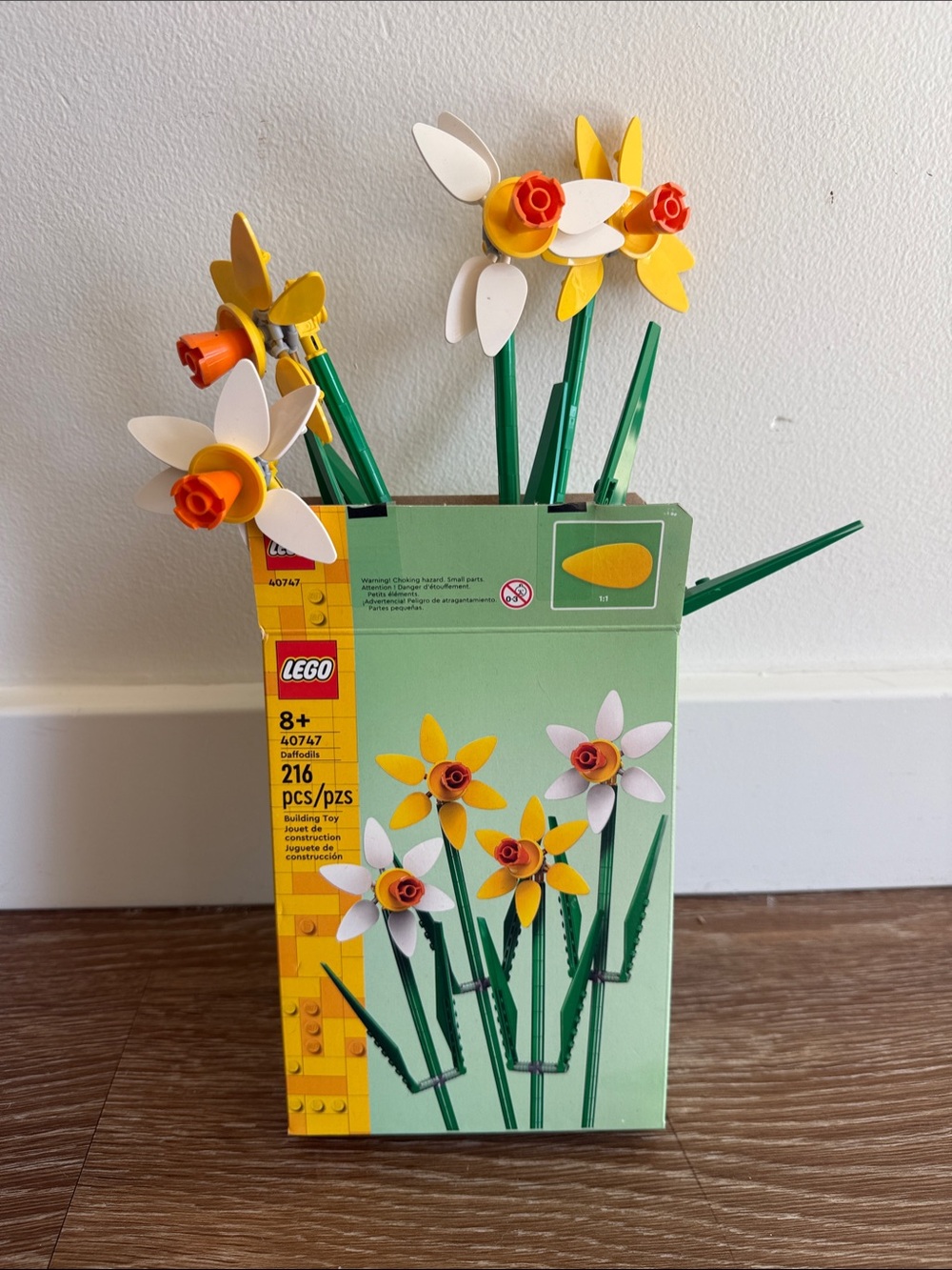 Lego Yellow, White & Orange Daffodil Faux Floral Set